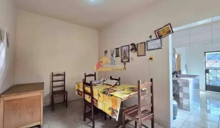 Casa à venda, 1 quarto, 1 vaga, Interlagos - Divinópolis/MG