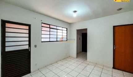 Casa à venda, 2 quartos, 3 vagas, Anchieta - Divinópolis/MG