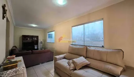 Casa à venda, 3 quartos, 1 suíte, 2 vagas, Walchir Resende - Divinópolis/MG