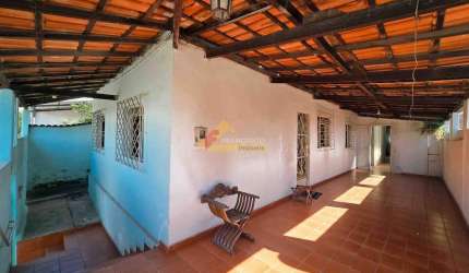 Casa à venda, 4 quartos, 1 suíte, 1 vaga, Bom Pastor - Divinópolis/MG