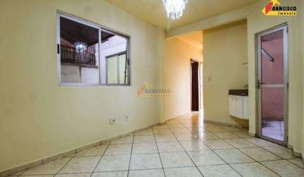 Apartamento para aluguel, 3 quartos, 1 suíte, 1 vaga, Centro - Divinópolis/MG