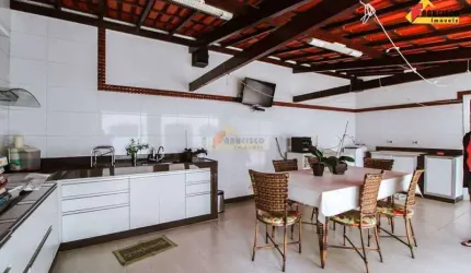 Casa para aluguel, 4 quartos, 1 suíte, 2 vagas, Centro - Divinópolis/MG