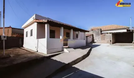 Casa localizada em Ermida