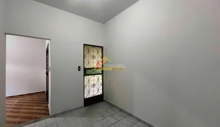 Casa localizada no bairro São Judas