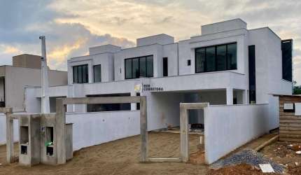 Casa para Venda em Brusque, SOUZA CRUZ, 3 dormitórios, 3 suítes, 3 banheiros, 2 vagas