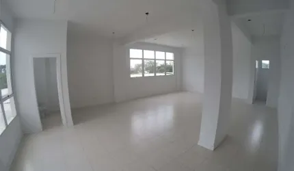 Sala Comercial para Locação em Brusque, São Luíz, 2 banheiros, 1 vaga