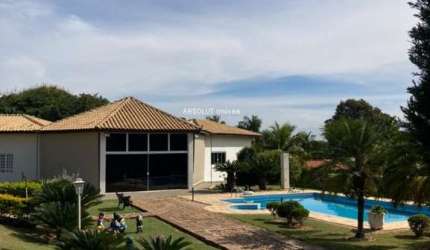 CHACARA LAGOS DE SHANADU COM PISCINA CAMPO DE FUTEBOL E CASA PARA CASEIRO