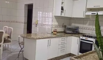 Imperdível Casa à Venda em Indaiatuba-SP, Jardim Regina! 3 Quartos, 1 Suíte, 2 Salas, 2 Banheiros, 4 Vagas, 150m²!