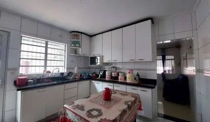 Casas para renda - Próximo ao ponto final Vila Guarani
