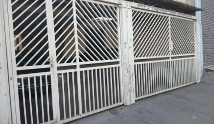 Casa na Vila Prudente Terreno 6 x 40
