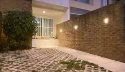 Casa para venda tem 140 metros quadrados com 3 quartos em São Marcos - Macaé - RJ