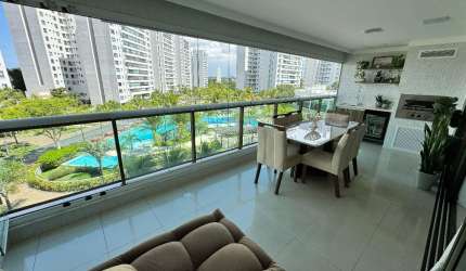 Apartamento à venda no Le Parc Resort | Apartamento de 166m² | 4 Quartos, Vista Clube