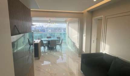 Apartamento Decorado no Celebration Garibaldi | 1 Suíte | Andar Alto com Vista Livre