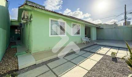 Casa à Venda em Capim Macio (Natal/RN) | 4 quartos sendo 2 suítes - 247m²