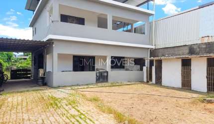 Casa em Vila Maria Helena - Duque de Caxias, RJ