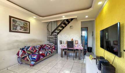 Casa em condominio triplex em Jardim Primavera