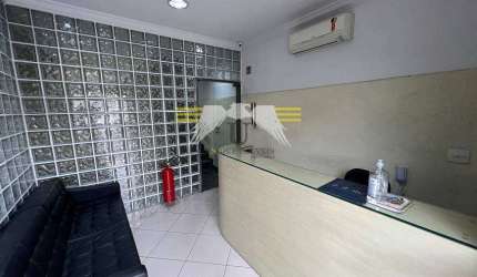 PRÉDIO COMERCIAL COM 6 SALAS, 8 BANHEIROS, 8 VAGAS PARA ALUGAR NO TATUAPÉ POR R$ 40.000,00/MÊS