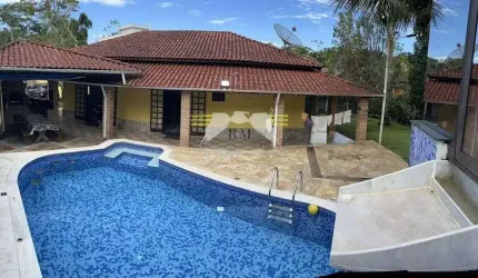 Chácara com 3 dormitórios à venda, 373 m² por R$ 1.100.000,00 - Bertioga - Bertioga/SP