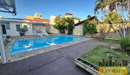 Casa Completa com piscina no Bairro Trujillo