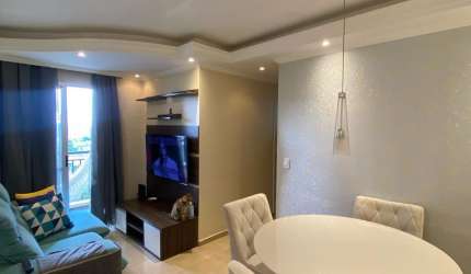 APARTAMENTO 2 DORMITÓRIOS COM VARANDA PRONTO