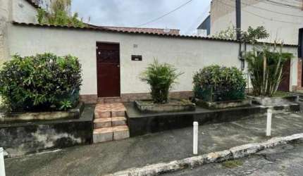 Casa para Venda em Duque de Caxias, Parque Lafaiete, 4 dormitórios, 2 banheiros, 3 vagas