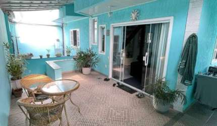 Casa para Venda em Duque de Caxias, Vila São Luis, 3 dormitórios, 1 suíte, 4 banheiros, 3 vagas