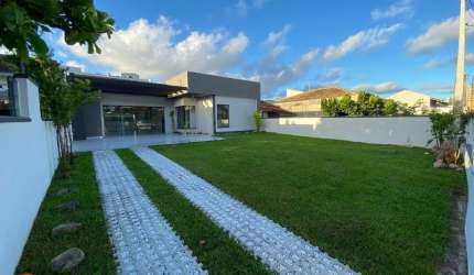 Casa á Venda no Bairro Itacolomi