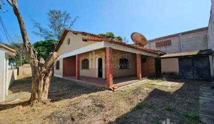 Casa à venda no bairro Clube dos Engenheiros em Araruama/RJ