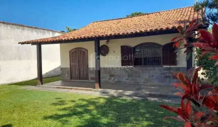 Casa à venda no bairro Parati em Araruama/RJ