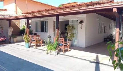 Casa  3 quartos e duas kitnetes Novo Rio Das Ostras