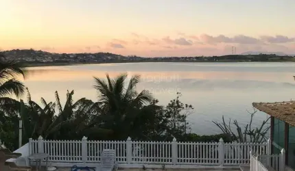Casa à venda no bairro Campo Redondo em São Pedro da Aldeia/RJ