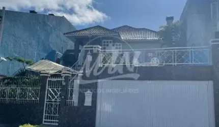 CASA NA VILA ASSUNÇÃO, TÉRREA LIVING AMPLO COM LAREIRA, SALA DE   JANTAR,COZINHA COM ARMARIOS, SUÍTE COM HIDRO, 3 DORMITÓRIOS, ANEXO COM CHURRASQUEIRA, E PATIO. 1.650.000,00 !! VENHA VISITAR !