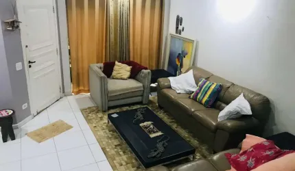 Sobrado à venda no bairro Centro - Guarujá/SP