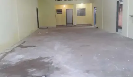 Oportunidade Galpão com tríplex