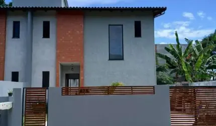 Sobrado semi mobiliado no Rio Vermelho