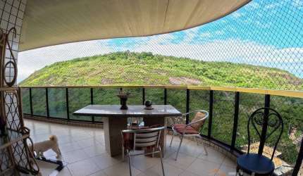 Apartamento de 4 quartos para quem busca espaço e elegância.