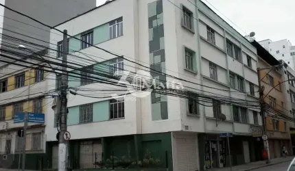 Oportunidade Única: Apto 3/4 na Rua Santo Antônio – Espaço, Conforto e Localização Privilegiada