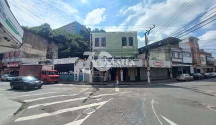 Apartamento com 2/4 na AV sete de setembro - Centro