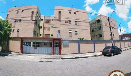 Apartamento com 3 dormitórios à venda, 83 m² por R$ 235.000,00 - Montese - Fortaleza/CE