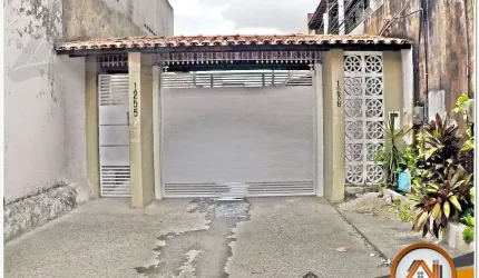 Casa à venda, 300 m² por R$ 750.000,00 - Montese - Fortaleza/CE
