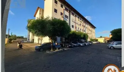 Apartamento com 2 dormitórios à venda, 67 m² por R$ 160.000,00 - Pan Americano - Fortaleza/CE
