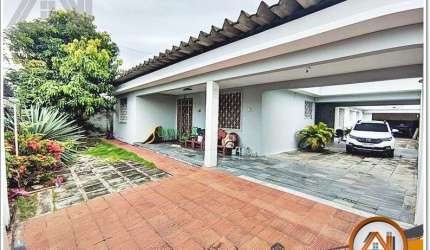 Casa à venda, 576 m² por R$ 1.100.000,00 - Amadeu Furtado - Fortaleza/CE