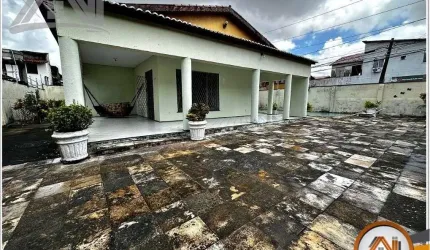 MANSÃO NA MELHOR LOCALIZAÇÃO DO MONTESE - 4 QUARTOS - 660m2 DE TERRENO - LAZER COMPLETO - $879.000,00