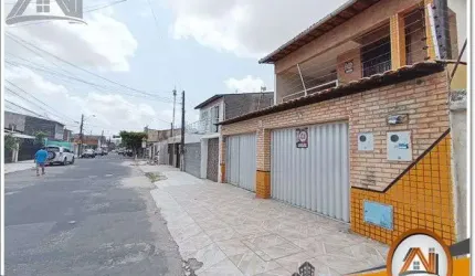 Casa à venda, 340 m² por R$ 900.000,00 - Jóquei Clube - Fortaleza/CE