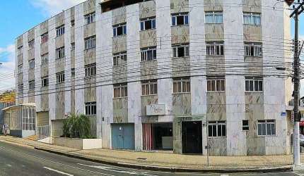 Cobertura duplex com 4 quartos, no São Mateus, estuda permuta.