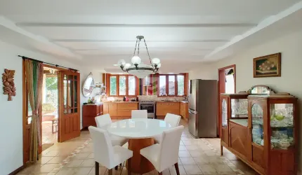 Linda casa no Condomínio Chales do Imperador!