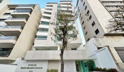 Linda cobertura triplex no Santa Helena