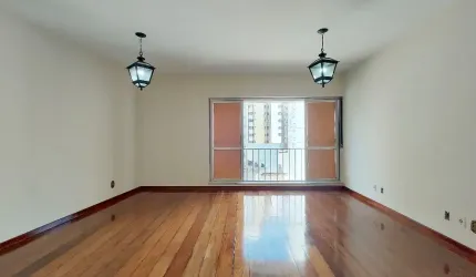 Excelente apartamento com 4 quartos no Centro