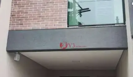 Sobrados na Guilhermina Esperança com 2 dorms, 1 suites 1 lavabo, vaga para 2 carros, sacadas nos quartos principais, churrasqueira.
