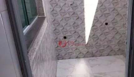 Apartamentos a venda a 700 metros do metro Patriarca, com 2 dormitorios, sala, cozinha e lavanderia.